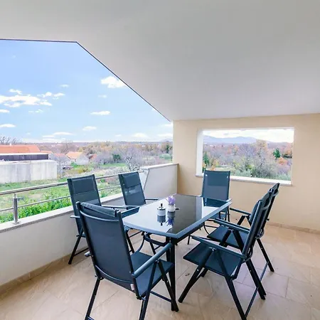 Willa Jelena, Makarska -