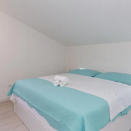 Willa Jelena, Makarska -